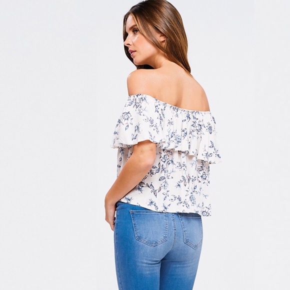 Flirty Ruffle Off Shoulder Top - Picture 2 of 4